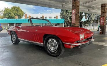 Chevrolet-Corvette-1966-Convertible-13