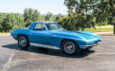 Chevrolet-Corvette-1966-Convertible-14
