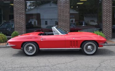 Chevrolet-Corvette-1966-Convertible-16