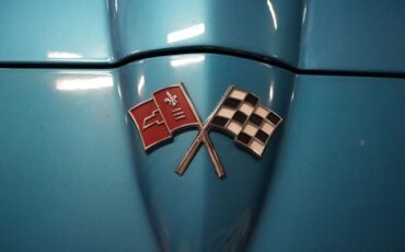 Chevrolet-Corvette-1966-Convertible-17