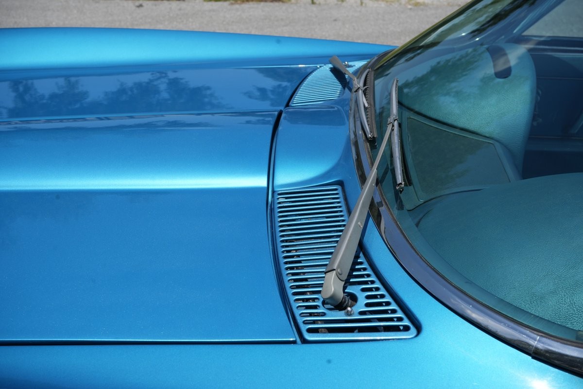 Chevrolet-Corvette-1966-Convertible-23