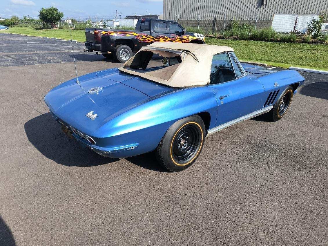 Chevrolet-Corvette-1966-Convertible-28