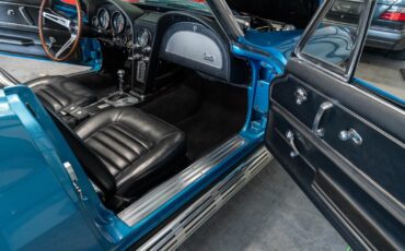 Chevrolet-Corvette-1966-Convertible-29