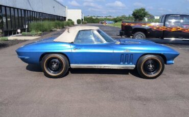 Chevrolet-Corvette-1966-Convertible-29