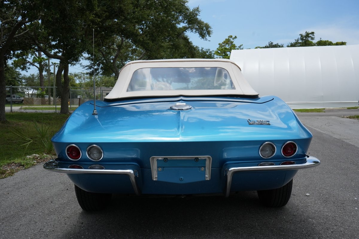 Chevrolet-Corvette-1966-Convertible-29