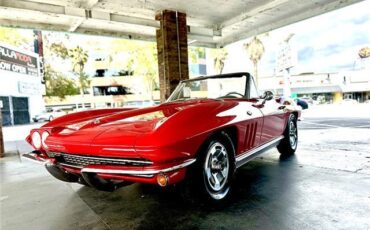 Chevrolet-Corvette-1966-Convertible-3