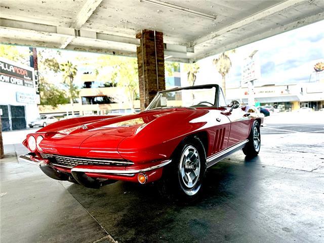 Chevrolet-Corvette-1966-Convertible-3