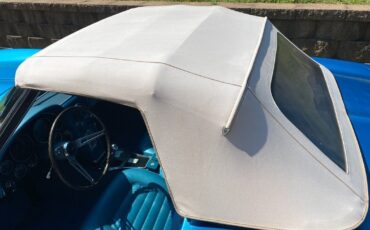 Chevrolet-Corvette-1966-Convertible-30