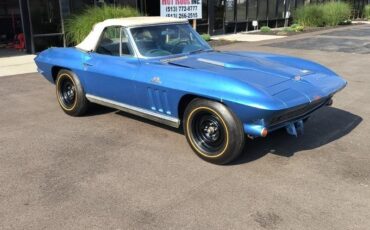 Chevrolet-Corvette-1966-Convertible-32