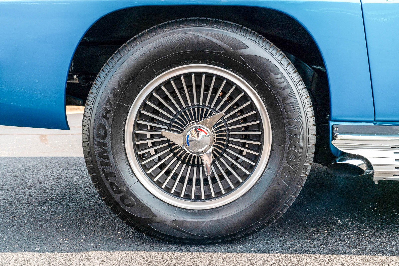 Chevrolet-Corvette-1966-Convertible-36