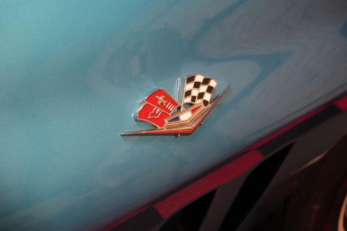 Chevrolet-Corvette-1966-Convertible-37