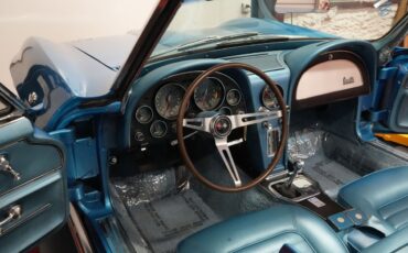 Chevrolet-Corvette-1966-Convertible-39