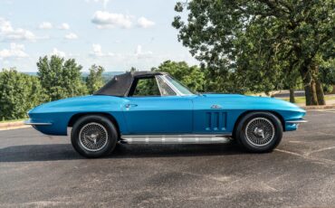 Chevrolet-Corvette-1966-Convertible-6
