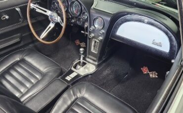 Chevrolet-Corvette-1966-Convertible-9