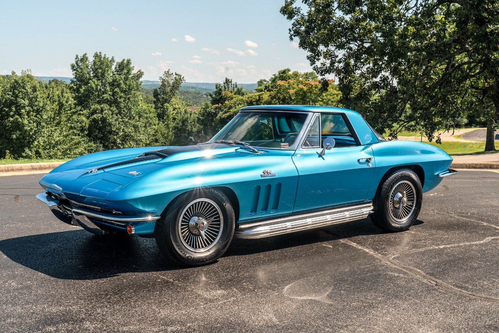 Chevrolet-Corvette-1966-Convertible-9