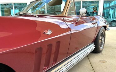 Chevrolet-Corvette-1966-Coupe-12