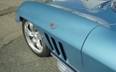 Chevrolet-Corvette-1966-Coupe-13