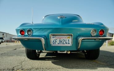 Chevrolet-Corvette-1966-Coupe-14
