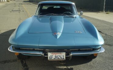 Chevrolet-Corvette-1966-Coupe-17