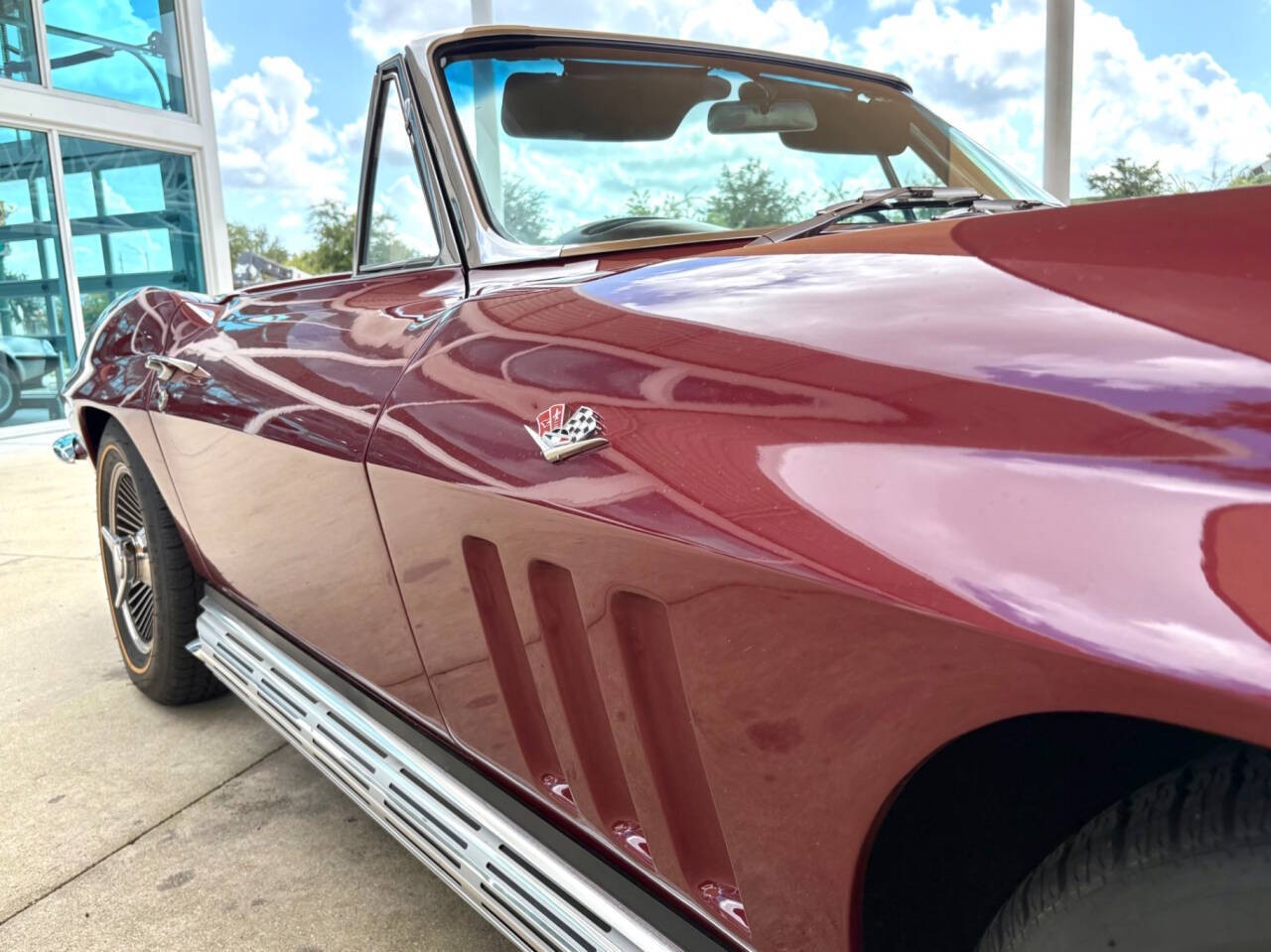 Chevrolet-Corvette-1966-Coupe-17