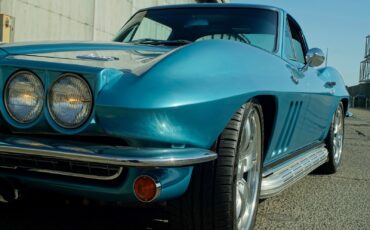 Chevrolet-Corvette-1966-Coupe-22