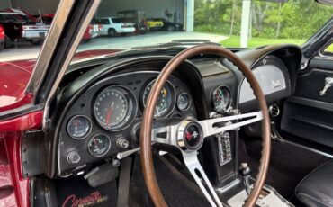 Chevrolet-Corvette-1966-Coupe-30