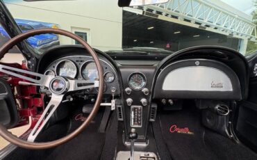Chevrolet-Corvette-1966-Coupe-33