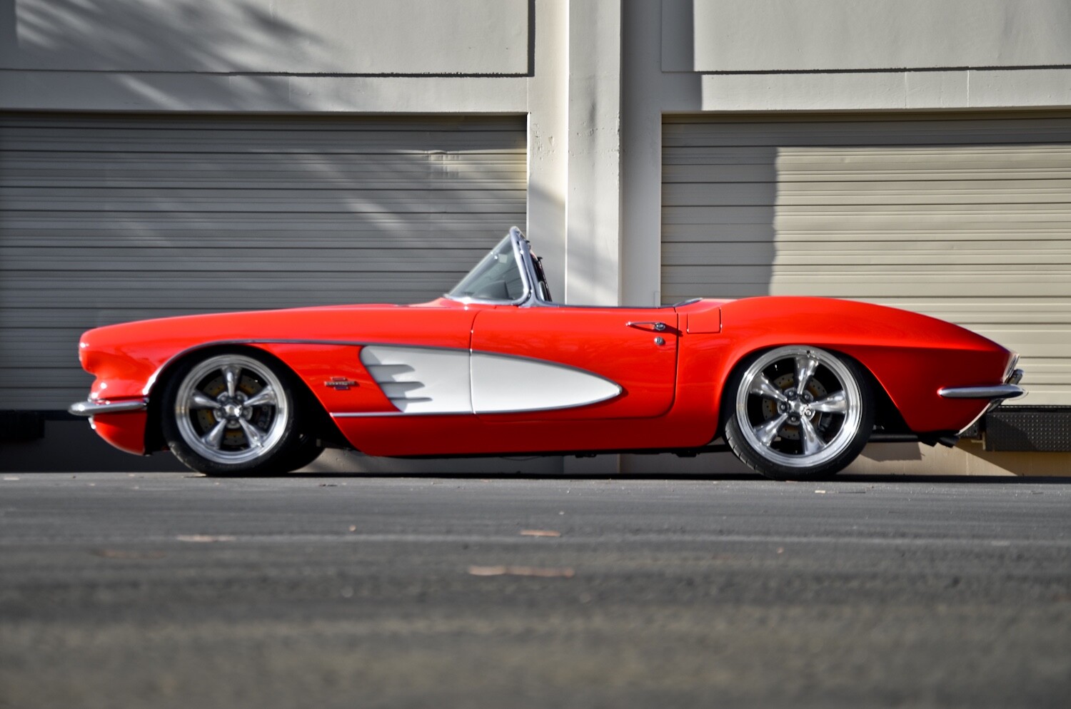 Chevrolet-Corvette-1966-Coupe-35