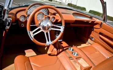 Chevrolet-Corvette-1966-Coupe-37