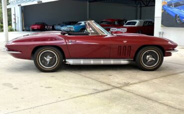 Chevrolet-Corvette-1966-Coupe-4