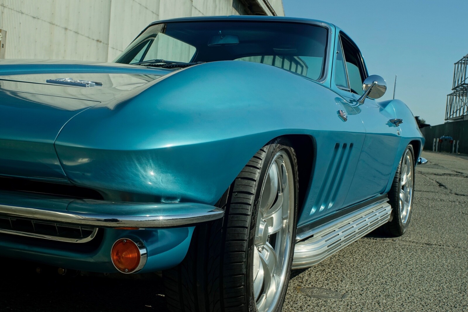 Chevrolet-Corvette-1966-Coupe-6