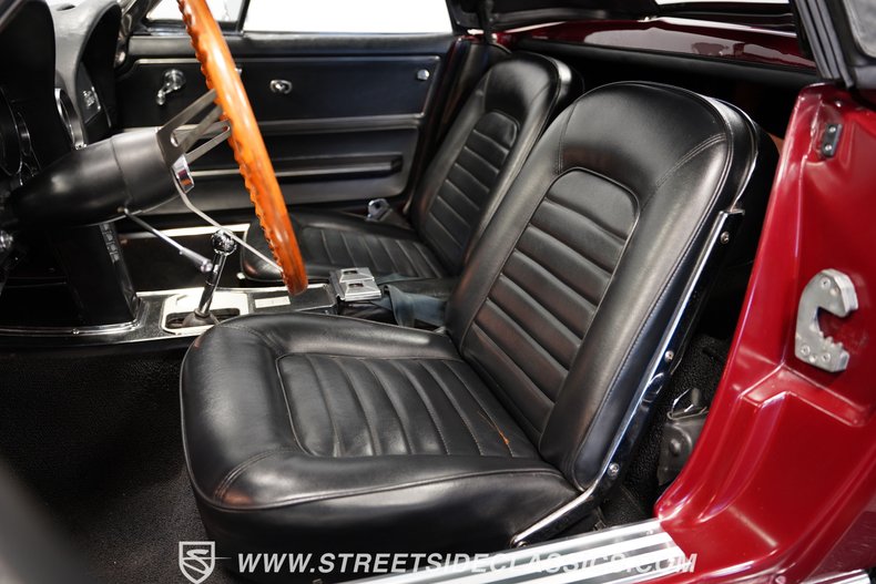 Chevrolet-Corvette-1966-Milano-Maroon-Black-19