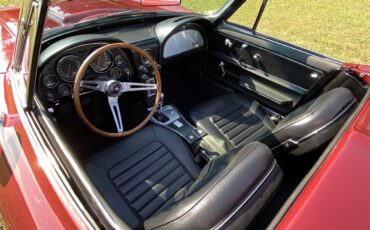 Chevrolet-Corvette-1966-Milano-Maroon-Black-2