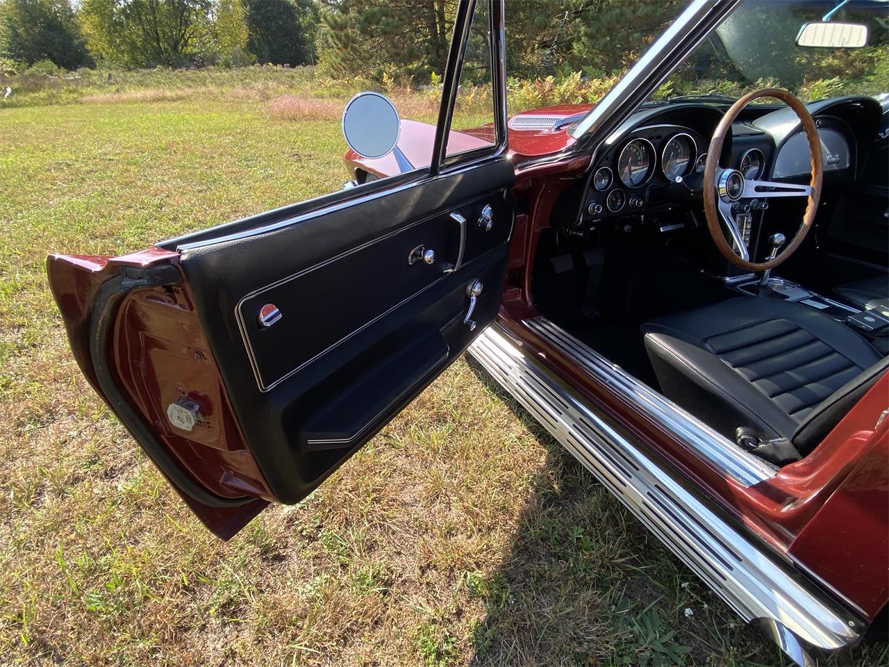 Chevrolet-Corvette-1966-Milano-Maroon-Black-28