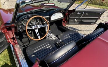Chevrolet-Corvette-1966-Milano-Maroon-Black-30