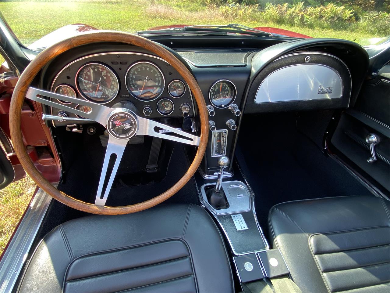 Chevrolet-Corvette-1966-Milano-Maroon-Black-31