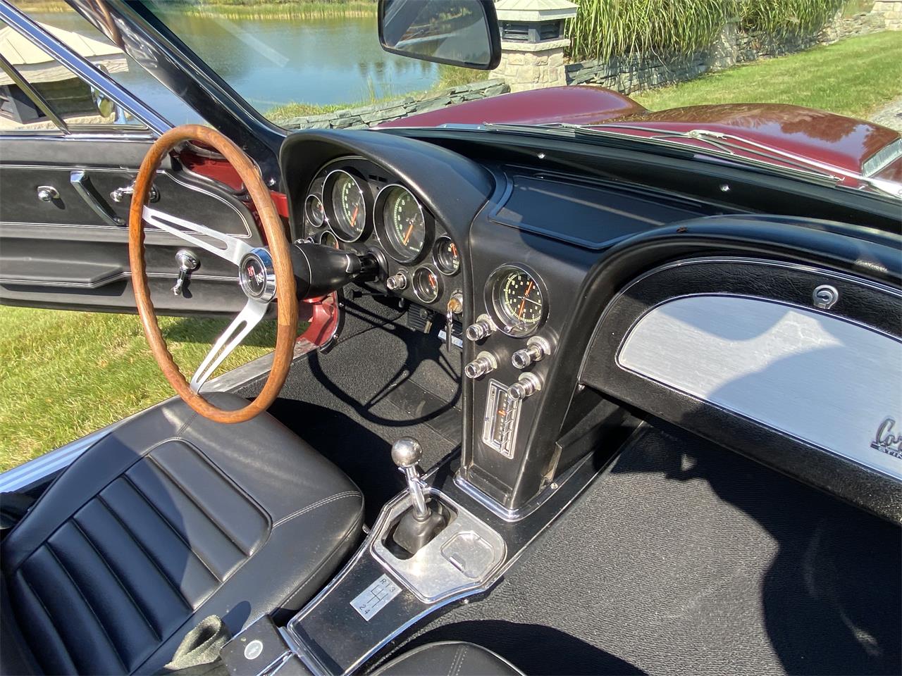 Chevrolet-Corvette-1966-Milano-Maroon-Black-34
