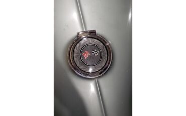 Chevrolet-Corvette-1966-Mosport-Green-Green-10