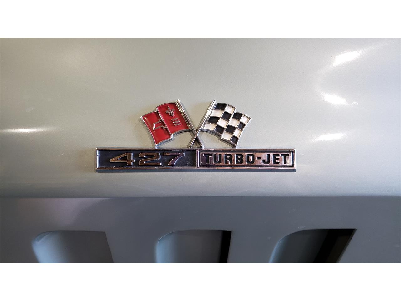 Chevrolet-Corvette-1966-Mosport-Green-Green-12