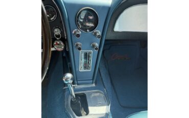 Chevrolet-Corvette-1966-Nassau-Blue-Bright-Blue-11