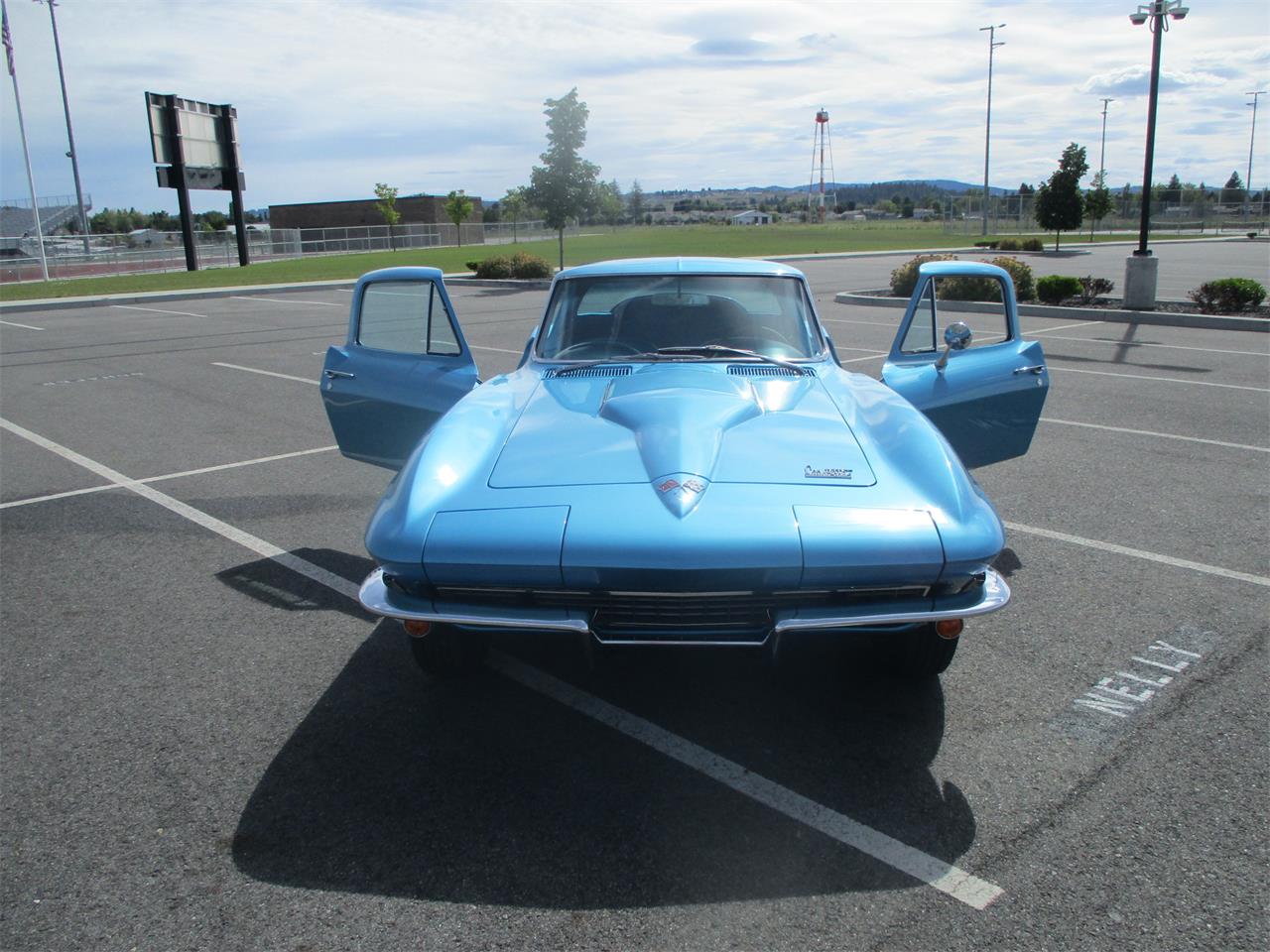 Chevrolet-Corvette-1966-Nassau-Blue-Bright-Blue-11