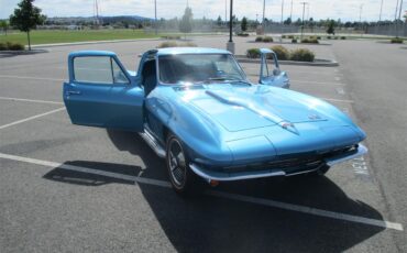 Chevrolet-Corvette-1966-Nassau-Blue-Bright-Blue-12