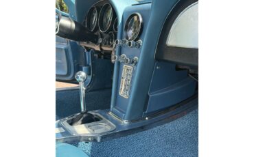 Chevrolet-Corvette-1966-Nassau-Blue-Bright-Blue-13