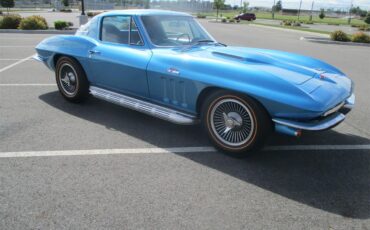Chevrolet-Corvette-1966-Nassau-Blue-Bright-Blue-13
