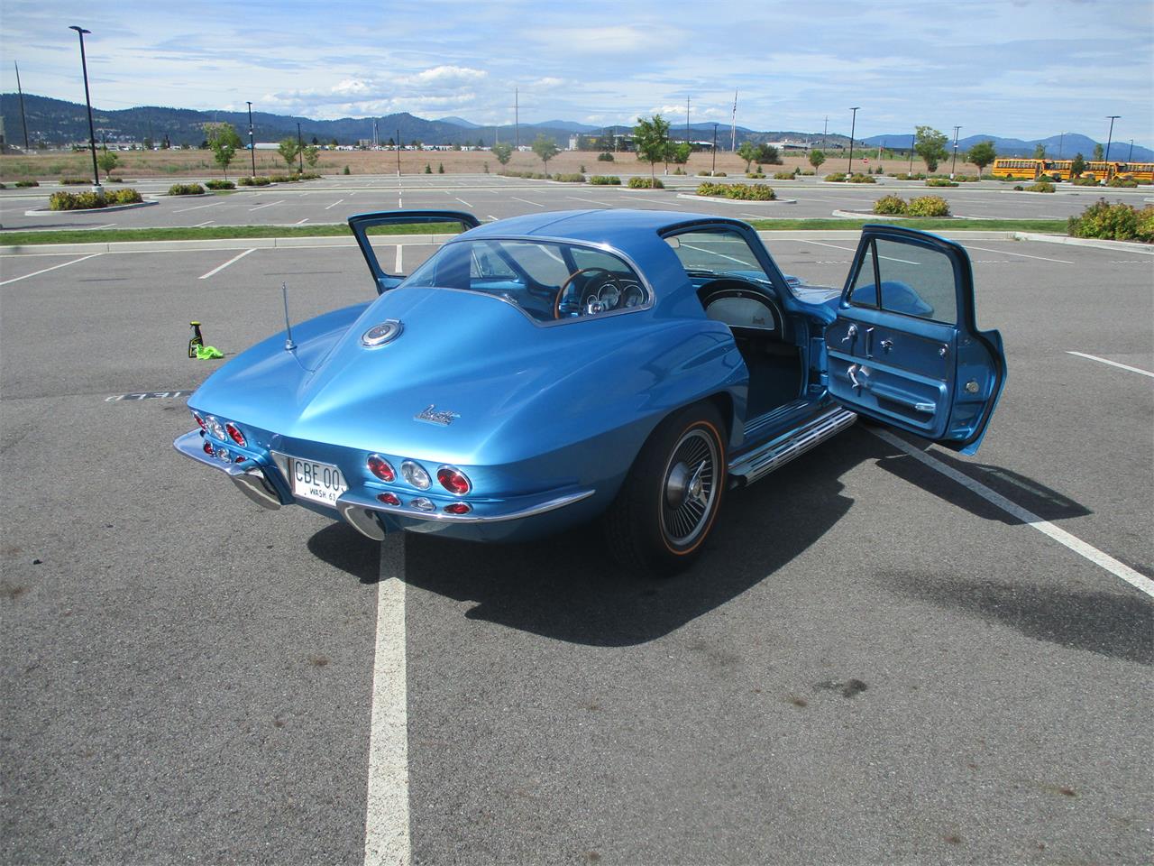 Chevrolet-Corvette-1966-Nassau-Blue-Bright-Blue-17