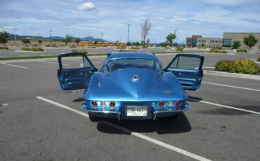 Chevrolet-Corvette-1966-Nassau-Blue-Bright-Blue-18