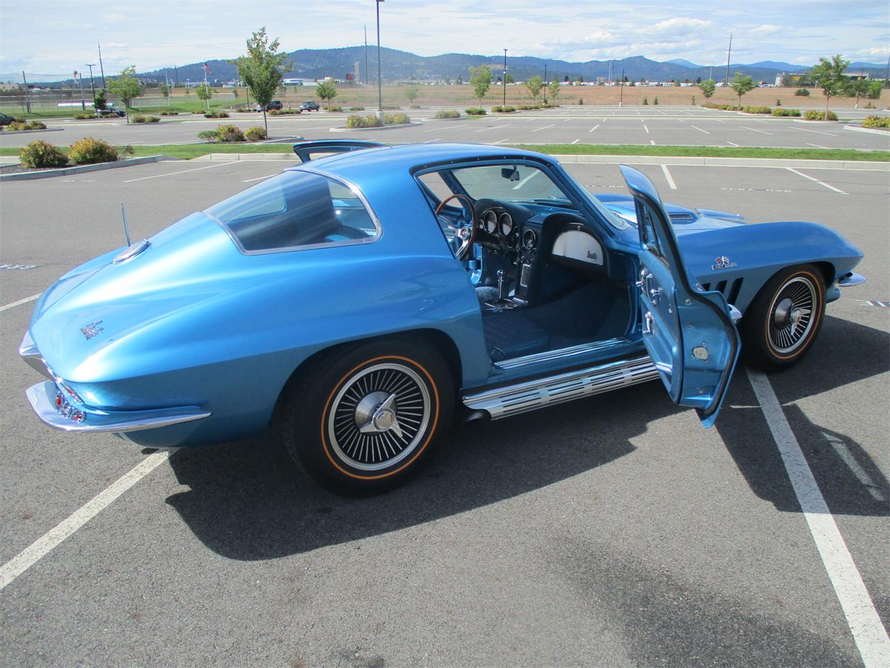 Chevrolet-Corvette-1966-Nassau-Blue-Bright-Blue-21