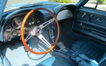 Chevrolet-Corvette-1966-Nassau-Blue-Bright-Blue-22