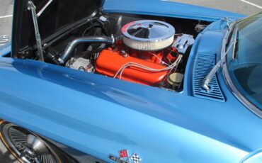 Chevrolet-Corvette-1966-Nassau-Blue-Bright-Blue-29