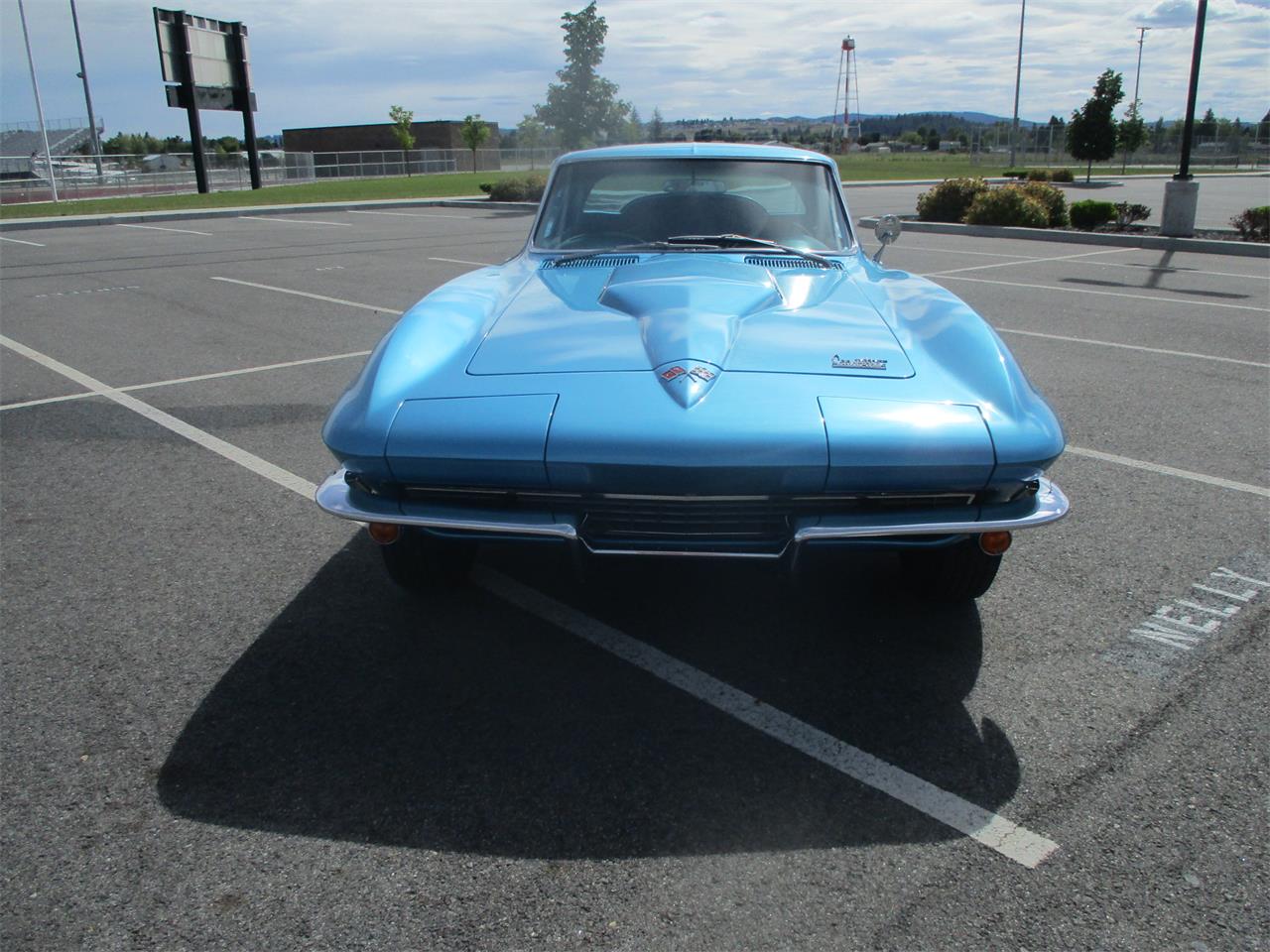 Chevrolet-Corvette-1966-Nassau-Blue-Bright-Blue-3